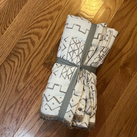 Anthropologie Shayla Curtain 50 x 96 One Panel NWT - Picture 9 of 13